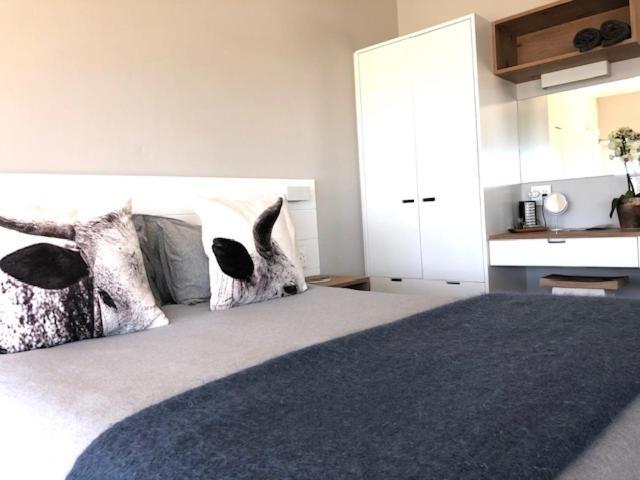 Small Bay Beach Suites Cidade Do Cabo Exterior foto